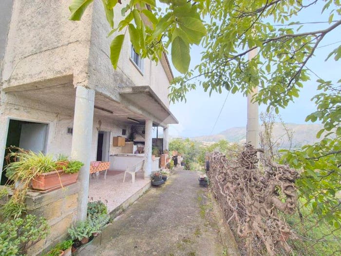 Casa con 6 locali in vendita in Via realcelsi, Monreale