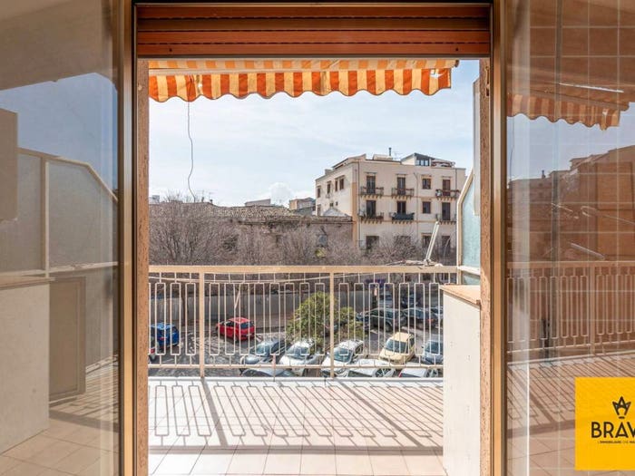 Appartamento trilocale in vendita in Via Domenico Scinà, Borgo Vecchio, Palermo