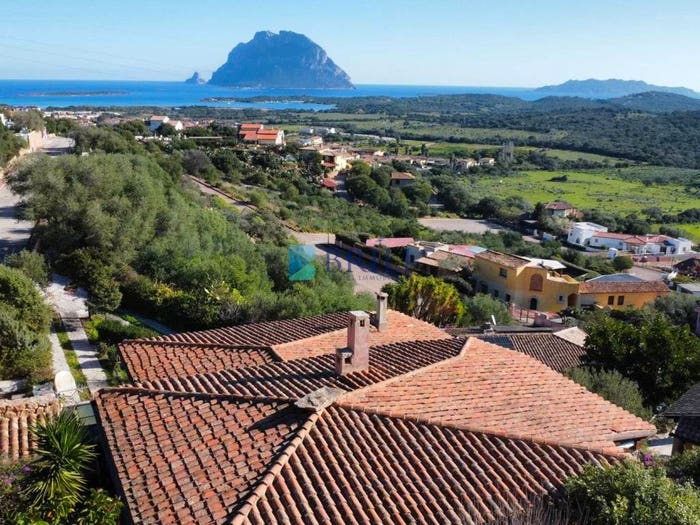 Casa con 6 locali in vendita in Via Mandrolisai Porto San Paolo, Porto San Paolo, Loiri Porto San Paolo