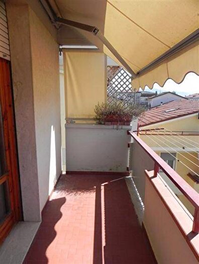 Appartamento con 5 locali in vendita in Terminetto Migliarina, Viareggio