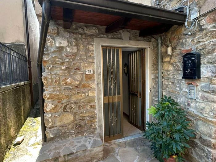 Appartamento trilocale in vendita in Via Camillo Benso di Cavour, Stella Cilento