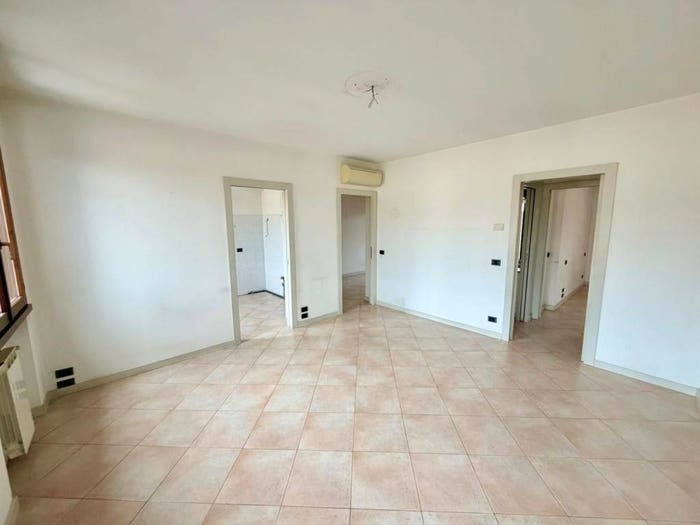 Appartamento trilocale in vendita in Via Mario e Renzo Ferrari, Centro, Pontenure