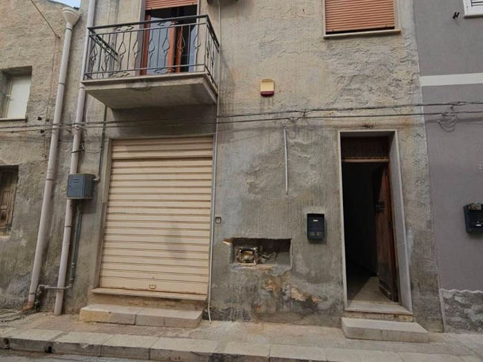 Casa quadrilocale in vendita in Piazza Vittorio Veneto, Centro, Paceco