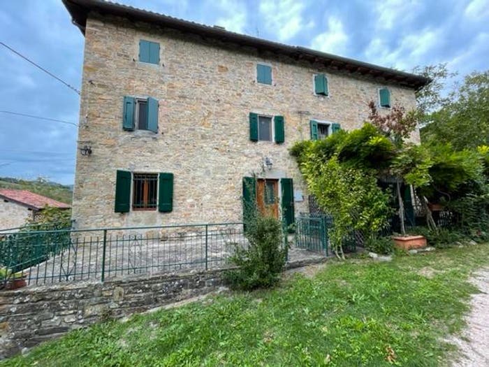 Casa con 6 locali in vendita in Località Topinò, Monzuno