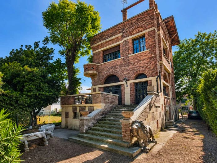 Casa con 6 locali in vendita in Viale Cristoforo Colombo, Centro, Cervia