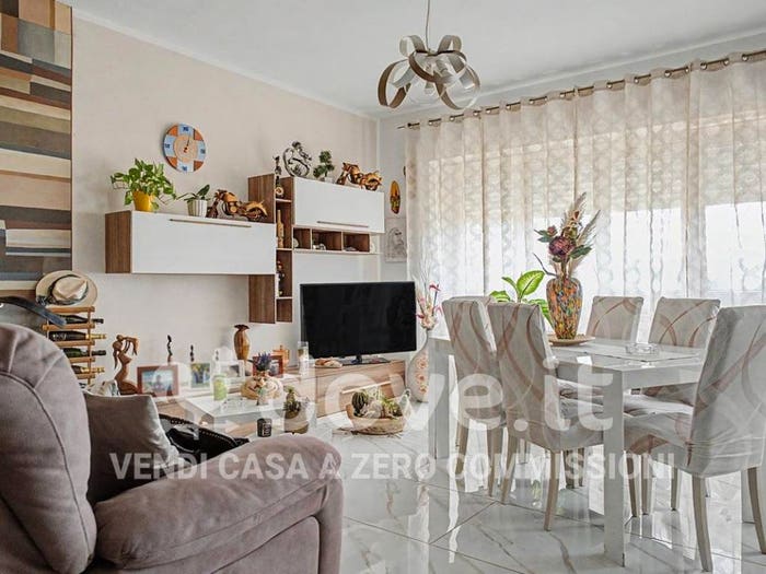 Appartamento quadrilocale in vendita in Via dei Sugheri, Centro, Itri