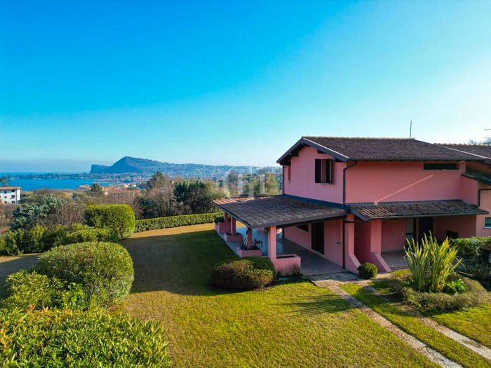 Casa con 6 locali in vendita in Via Giuseppe Ungaretti, Pieve Vecchia Villaggio Sanghen, Manerba del Garda