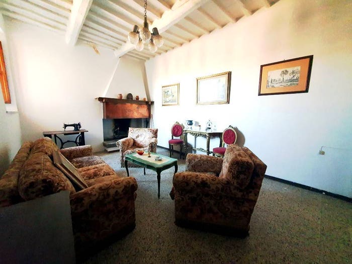 Appartamento quadrilocale in vendita in Vicolo del Pavone, Centro, Acquapendente