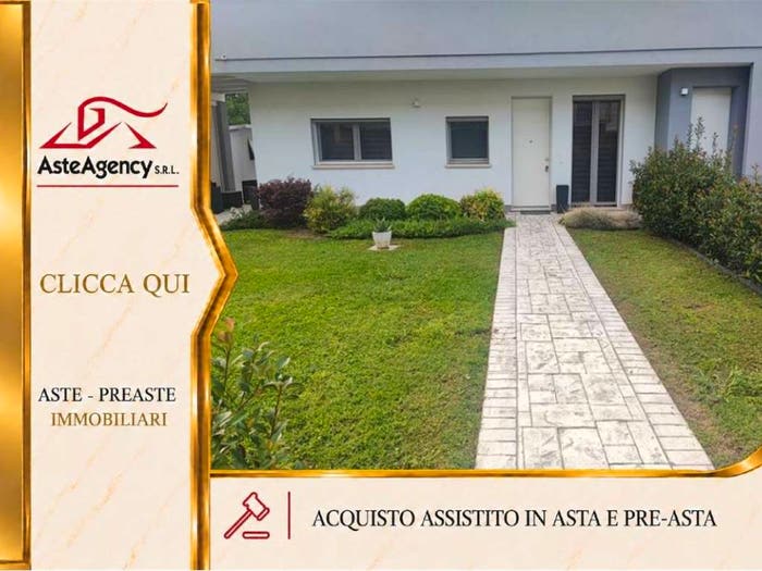 Appartamento trilocale in vendita in Via Don Minzoni, Centro, Lendinara