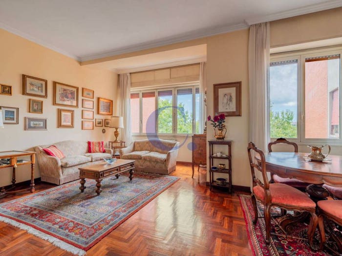 Appartamento quadrilocale in vendita in Viale Guglielmo Marconi, Marconi, Roma