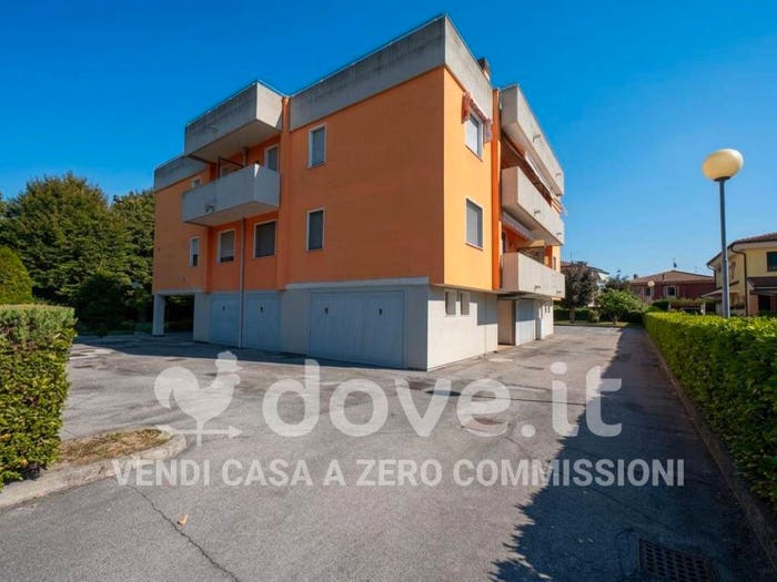 Appartamento trilocale in vendita in Via Aldo Moro, Centro, Pontelongo