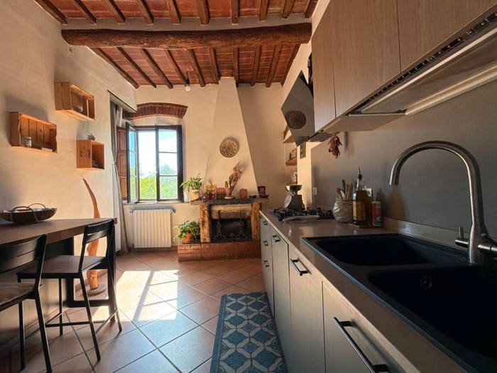 Casa con 6 locali in vendita in Lari, Casciana Terme Lari
