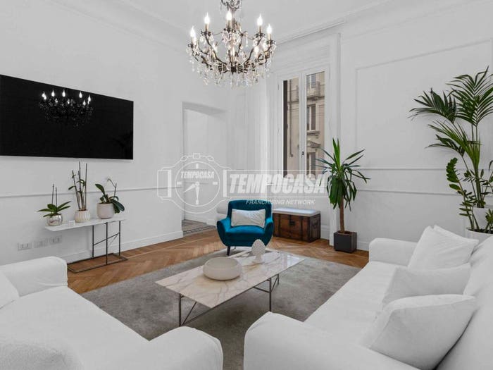 Appartamento quadrilocale in vendita in Via Antonio Tantardini, Corso San Gottardo, Milano