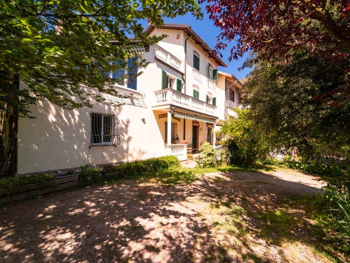 Casa con 6 locali in vendita in Via Giovanni Segantini, Boccia d'Oro, Moncalieri