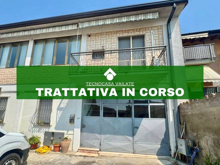 Casa trilocale in vendita in Centro via Ada Negri, Vailate