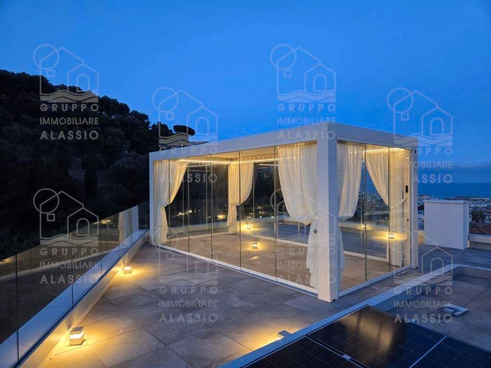 Casa trilocale in vendita in Via Luigi Borri, Fenarina Via Neghelli Collina di Ponente, Alassio