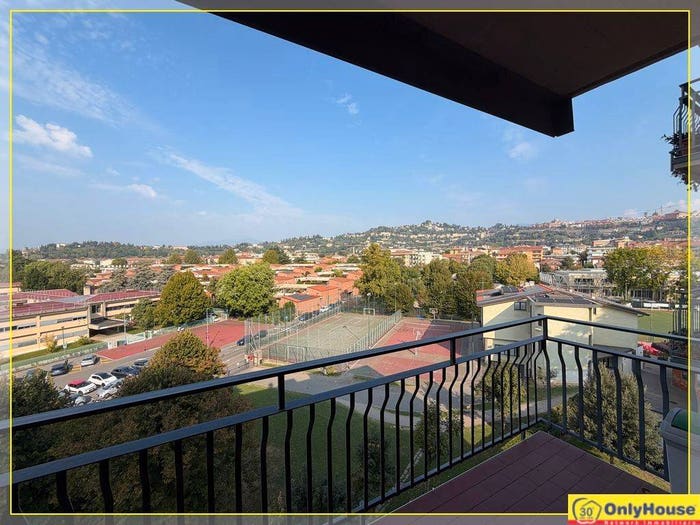 Appartamento trilocale in vendita in Piazzale San Paolo, San Paolo, Bergamo