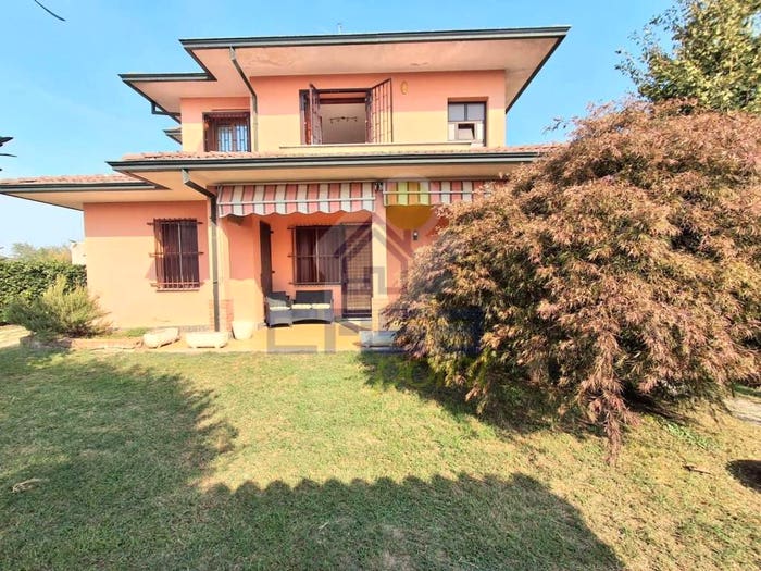Appartamento quadrilocale in vendita in Via Santuario, Arcagna, Montanaso Lombardo