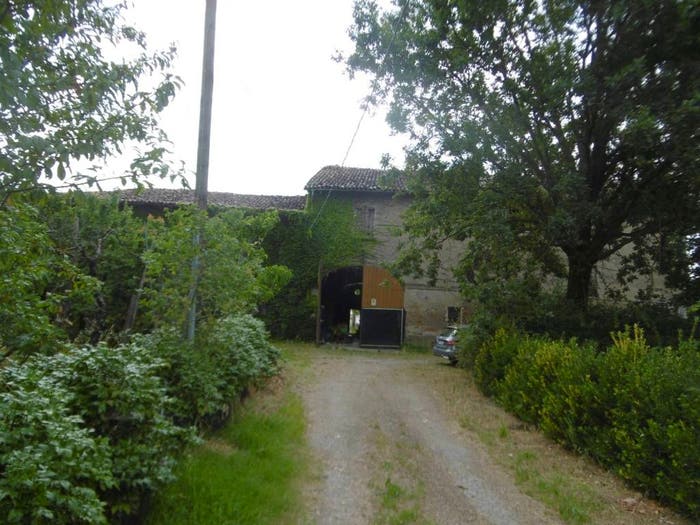 Casa con 6 locali in vendita in Bagnolo in Piano