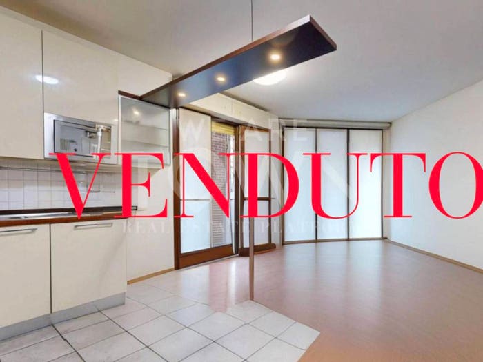Appartamento trilocale in vendita in Via Bernardo Davanzati, Dergano, Milano
