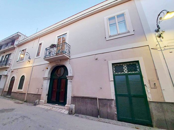 Appartamento quadrilocale in vendita in Via Principe di Piemonte, Centro, Roccarainola