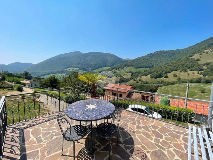 Casa con 5 locali in vendita in Casa Indipendente Via Bratta, Vigolo
