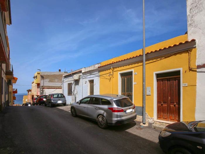 Appartamento trilocale in vendita in Via Trento, Centro, Castelsardo