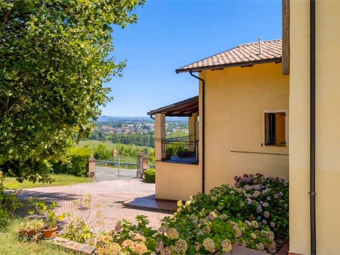 Casa con 6 locali in vendita in Cappella, La Lucchina, Maranello