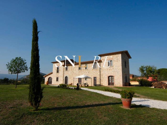 Casa con 6 locali in vendita in Via Bracona, Cintolese, Monsummano Terme