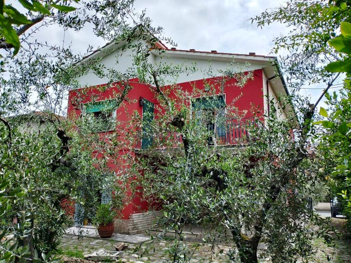 Casa con 5 locali in vendita in Via della Chiesa XXVII, La Maulina Morianese, Lucca