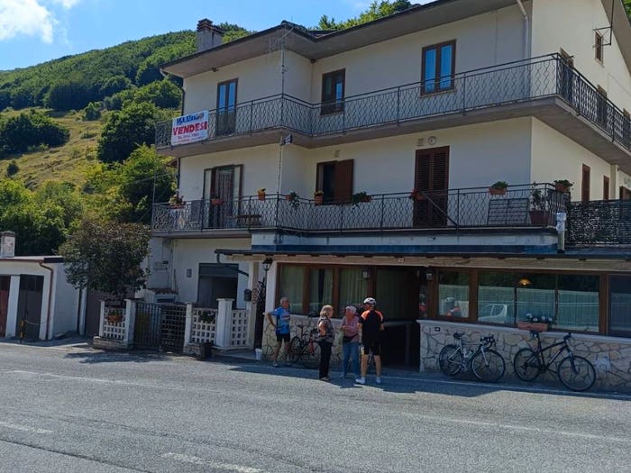 Casa con 6 locali in vendita in Via della Montagna, Casamaina, Lucoli