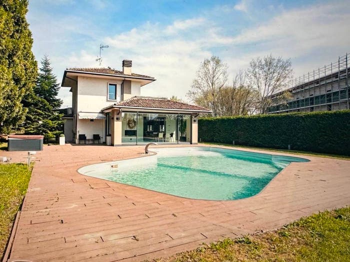 Casa con 6 locali in vendita in Strada Ortaglia Ospedale, Campo Coni, Pavia