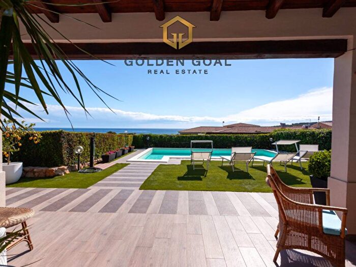 Casa con 5 locali in vendita in Caddu, San Teodoro