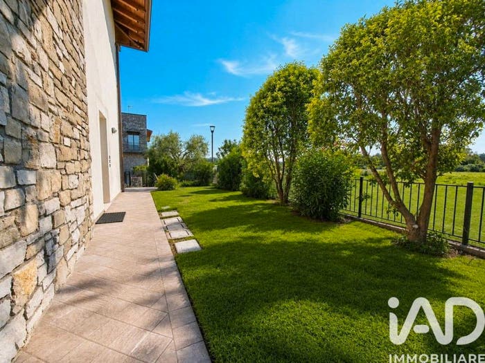 Casa quadrilocale in vendita in Via Perlino, Solarolo, Manerba del Garda
