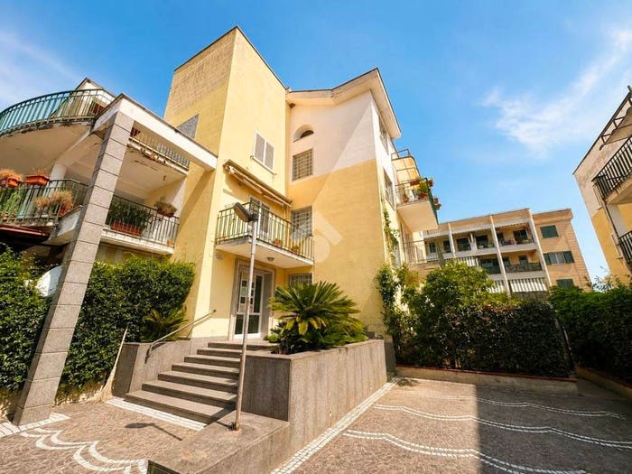 Appartamento trilocale in vendita in Appartamento Via Spinete Primo Terzo Tratto, Centro, Fondi