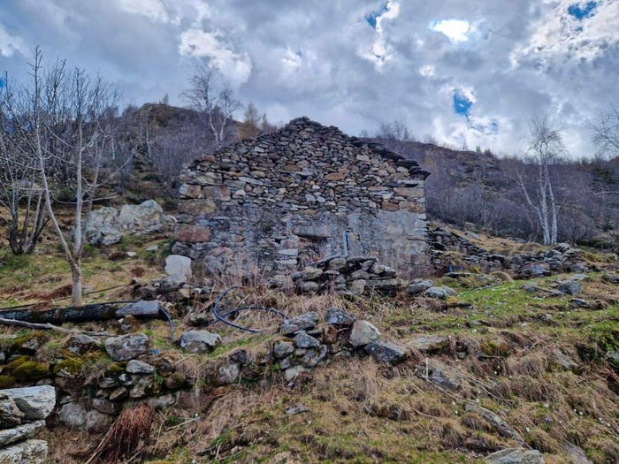 Casa quadrilocale in vendita in Regione Scalaro, Quincinetto