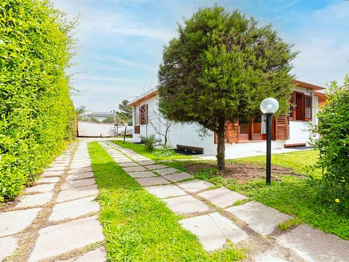 Casa quadrilocale in vendita in via mandrolisai, Foxi Sant'Andrea, Quartu Sant'Elena