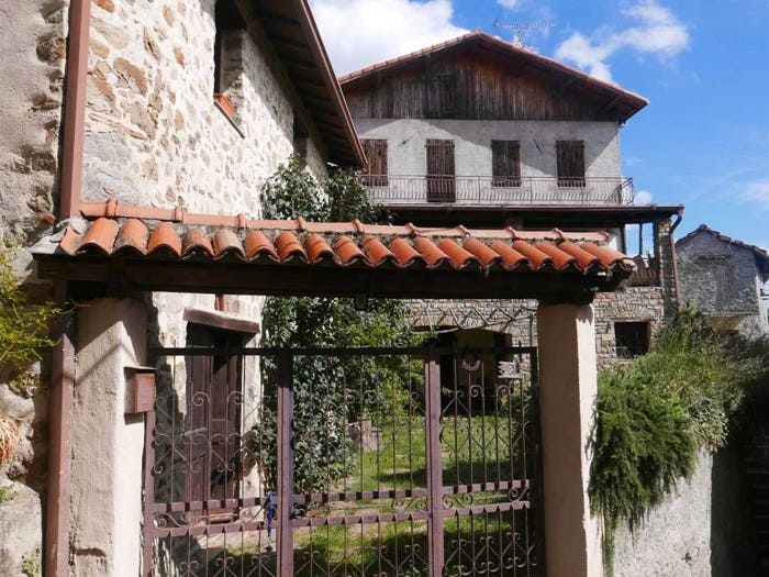 Casa in vendita in Bajardo