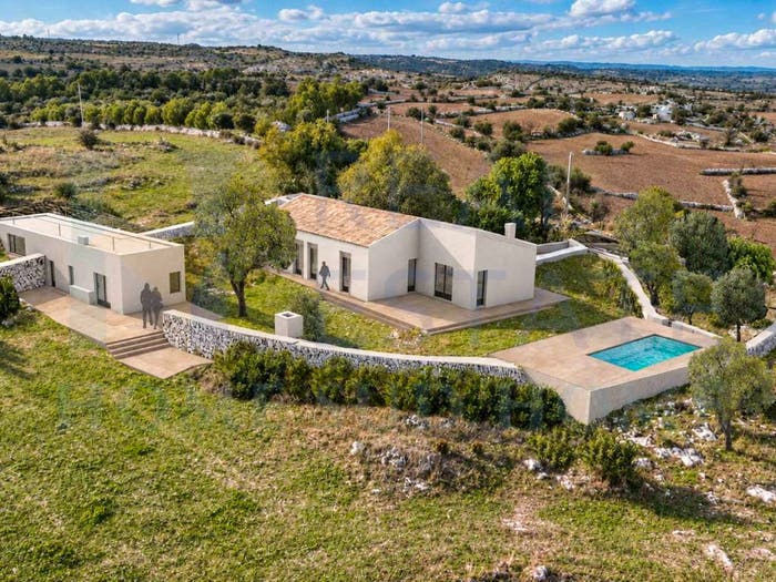 Casa con 6 locali in vendita in Via Tommaso Fazello, Centro, Noto