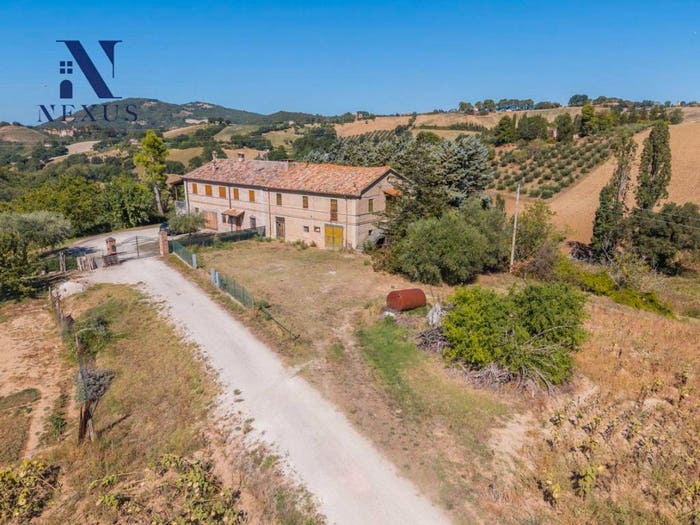 Casa monolocale in vendita in Via Monbaroccese, Colli al Metauro
