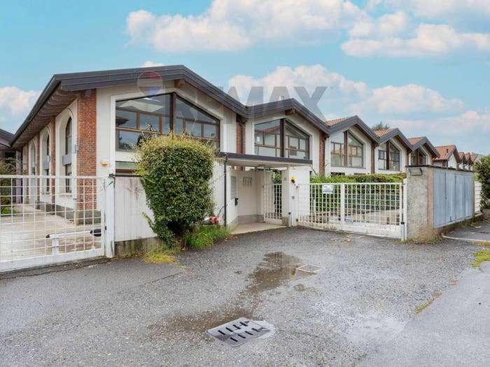 Appartamento bilocale in vendita in Via Lauro Vezzani, Centro, Bernareggio
