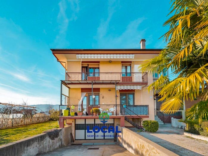 Casa quadrilocale in vendita in Via Vecchia di San Vitale, Busca