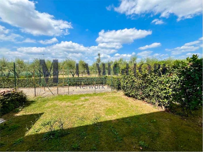 Casa con 6 locali in vendita in Strada Provinciale Pratese, Stazione Di Montale Agliana, Montale
