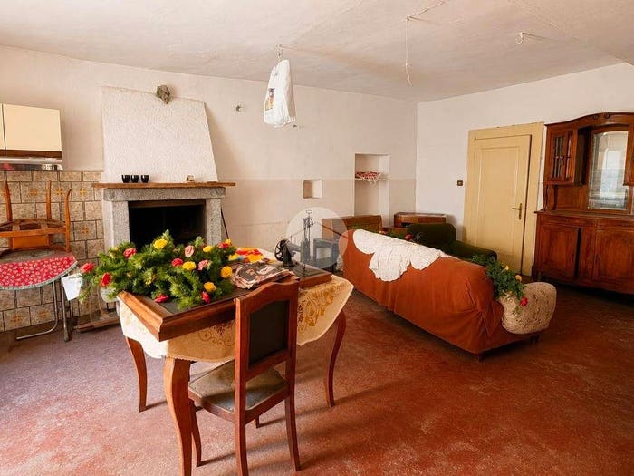 Casa con 5 locali in vendita in Via Umberto I, Centro, Niardo