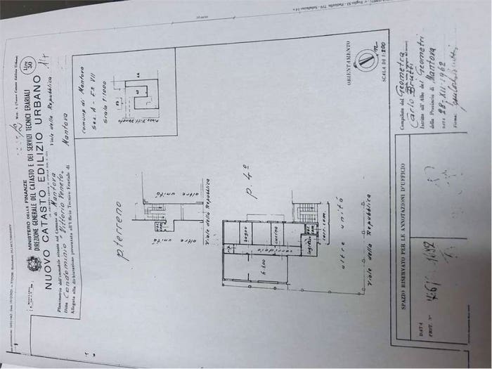 Appartamento con 6 locali in vendita in VIALE DELLA REPUBBLICA A, Centro, Mantova