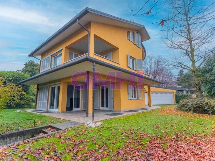 Casa con 6 locali in vendita in Via Giuseppe Mazzini, Cadorago Caslino Al Piano, Cadorago
