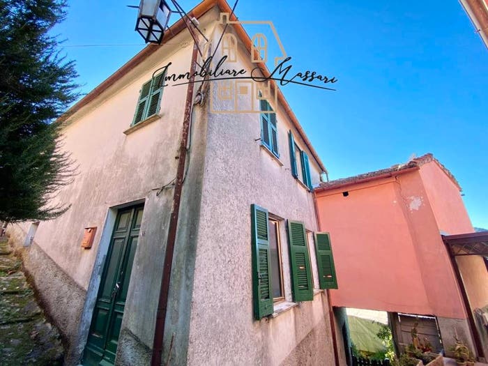 Appartamento con 5 locali in vendita in Località Santa Maria, Calice al Cornoviglio