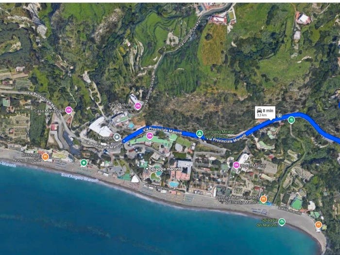 Appartamento quadrilocale in vendita in Piazza San Rocco, Barano d'Ischia