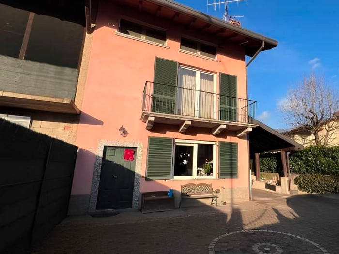 Appartamento bilocale in vendita in Via Castello, Annone di Brianza
