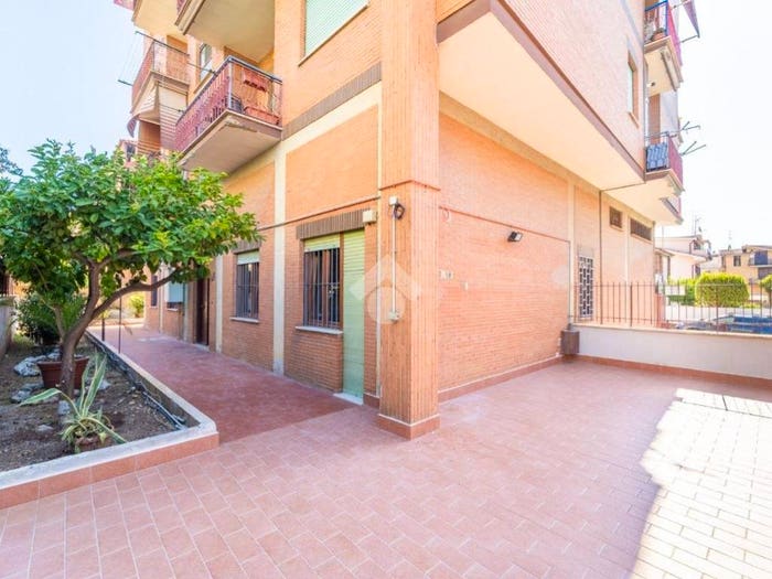 Appartamento trilocale in vendita in Via Gobetti, Villanova, Guidonia Montecelio